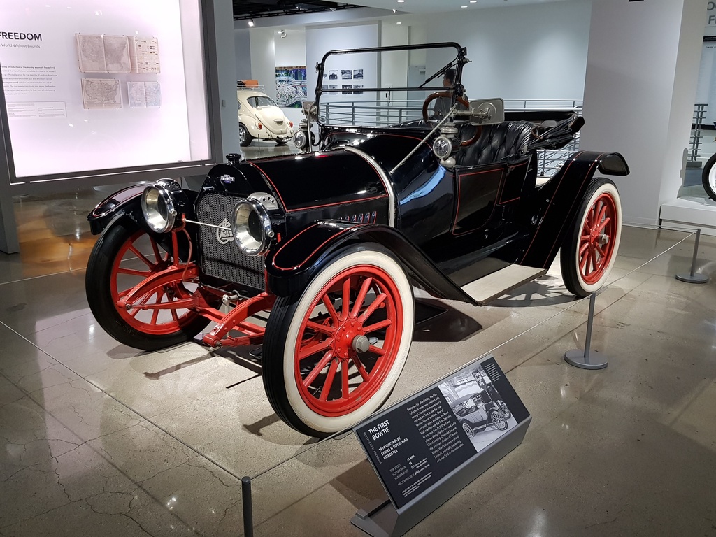 Petersen Automotive Museum